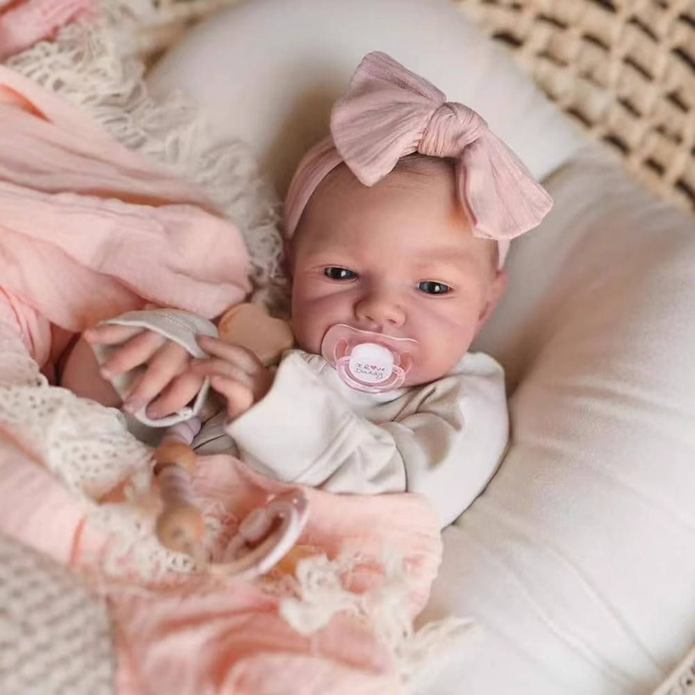 48CM Reborn Silicone Dolls Aug - Ethnic Fashion Girls 评论和价格