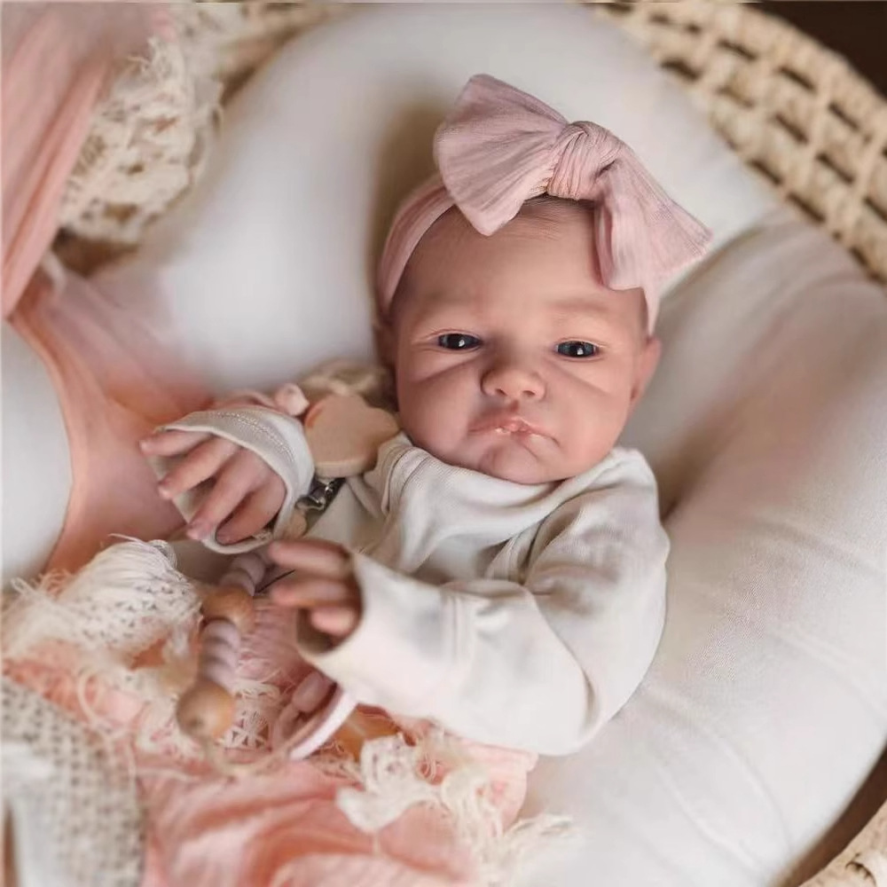 48CM Reborn Silicone Dolls Aug - Ethnic Fashion Girls 评论和价格